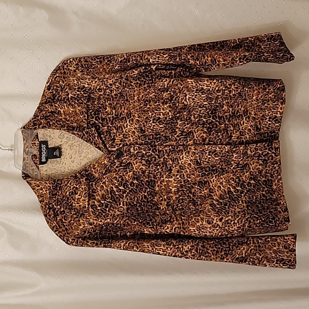 Women's Briggs Jacket or top, PL